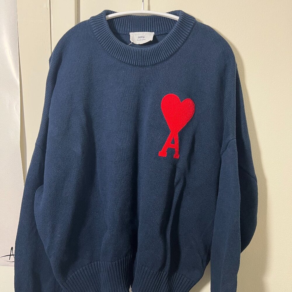 ✨ Iconic Deal: Ami Alexandre Mattiussi Crewneck Sweater ✨